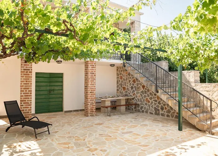 Kuca Za Odmor Kameni Dvori